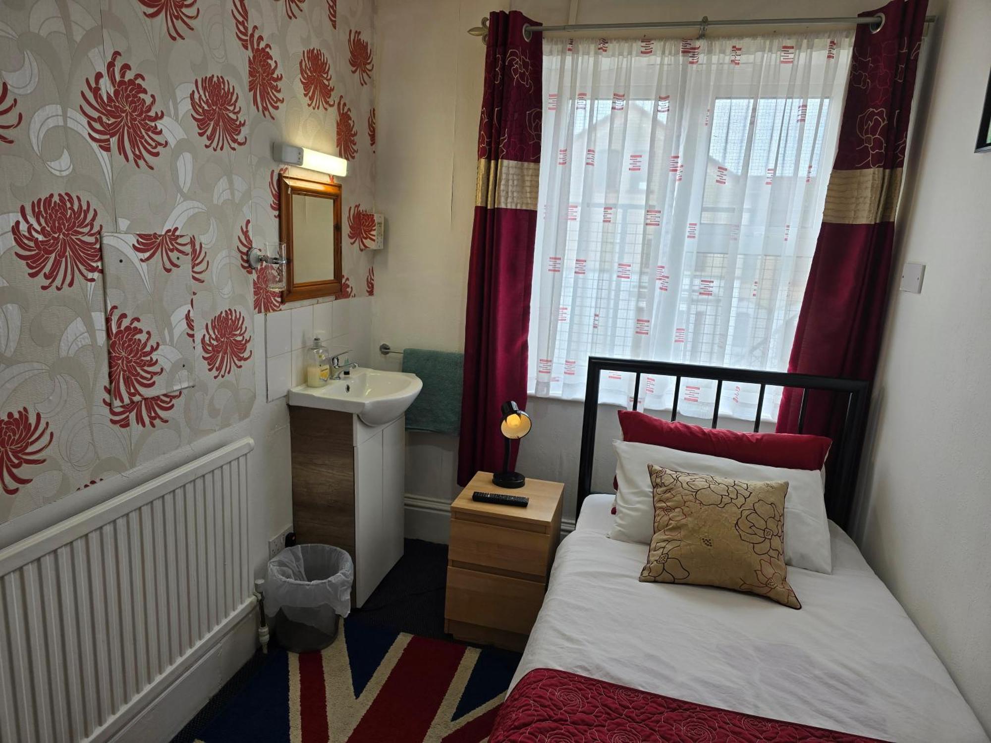 The Fairhaven Hotel Beeston  Exteriör bild
